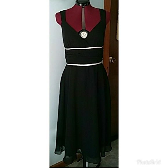 black/pink dress - Picture 8 of 8